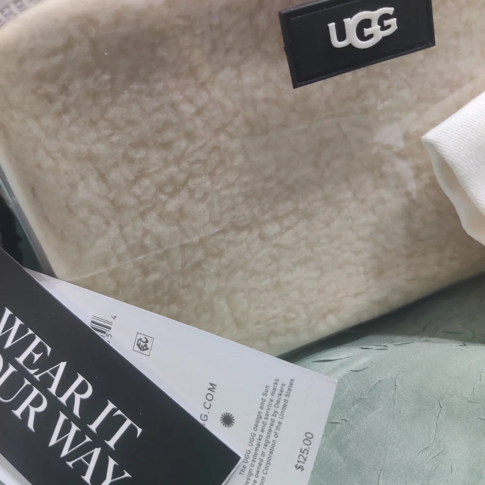 UGG Cream Fleece Cosmetic Bag - Picture 4 of 7
